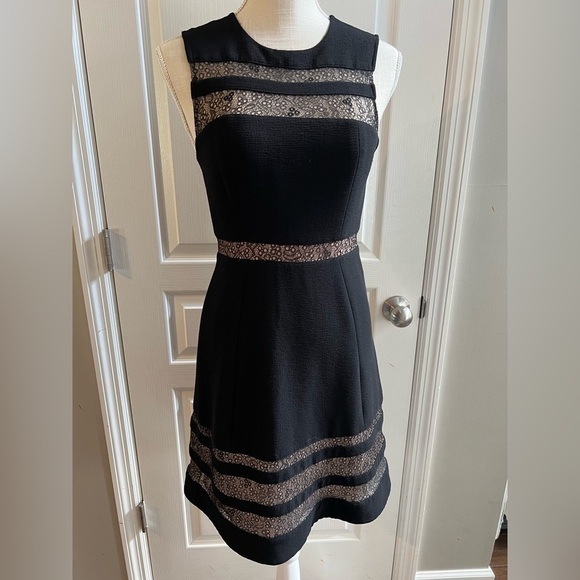 BCBGMaxAzria Dresses & Skirts - BCBGMAXAZRIA Black Kalli Lace Insert Sleeveless Short Cocktail Dress. Size 0